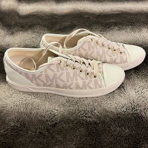 Michael Kors Sneakers